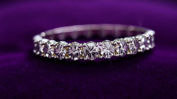 Explorez les plus beaux bracelets en diamant chez Diamonds Factory